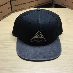 Men’s neff cap SnapBack flatbill
